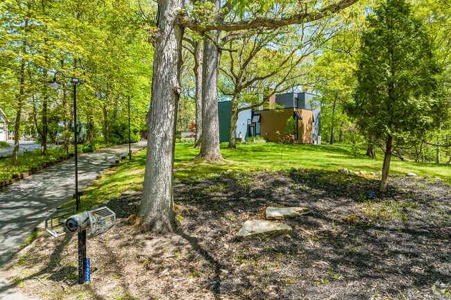 Large, forested lots are common among Faithorn homes.
