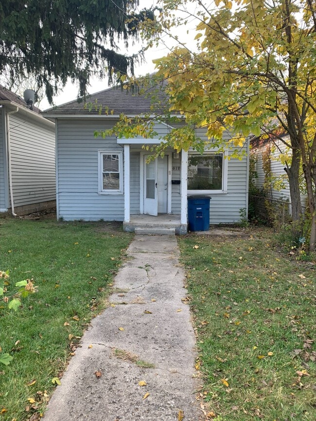 612 S D St, Marion, IN 46953