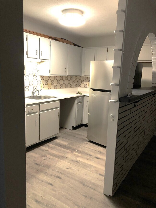 9 Strawberry Bank Rd unit 19, Nashua, NH 03062 - photo 7