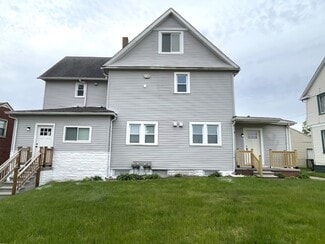 171 Davis St Unit 2, Wyandotte, MI 48192