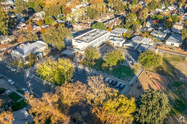 Dingle Elementary School offers a sprawling campus when viewed from above.