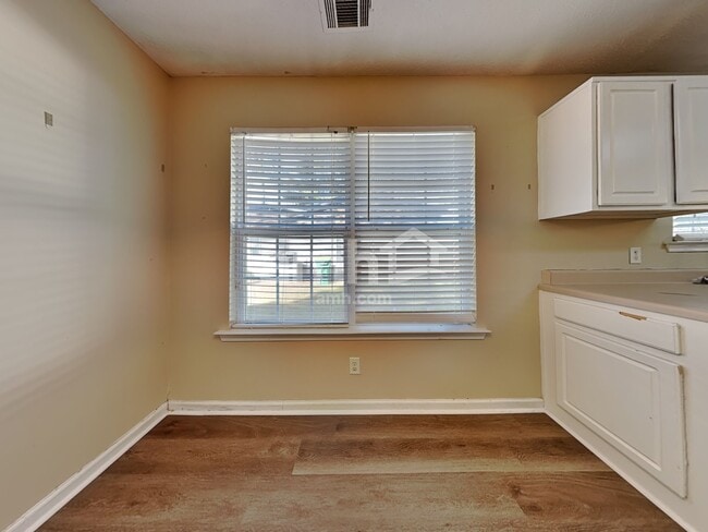 263 Silver Brook Cir, Pooler, GA 31322 - photo 4