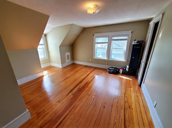 93 Meridian St unit 2, Melrose, MA 02176 - photo 5