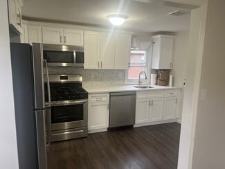 209 Runyon Ave, Middlesex, NJ 08846