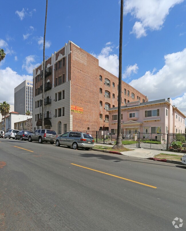 738 S New Hampshire Ave, Los Angeles, CA 90005