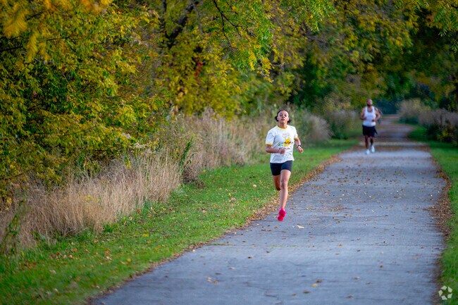 Reservoir Park residents have convenient access to the nearby County Bike Trail.