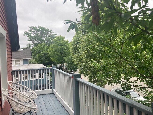 1716 Dodge Ave unit 2, Evanston, IL 60201 - photo 3