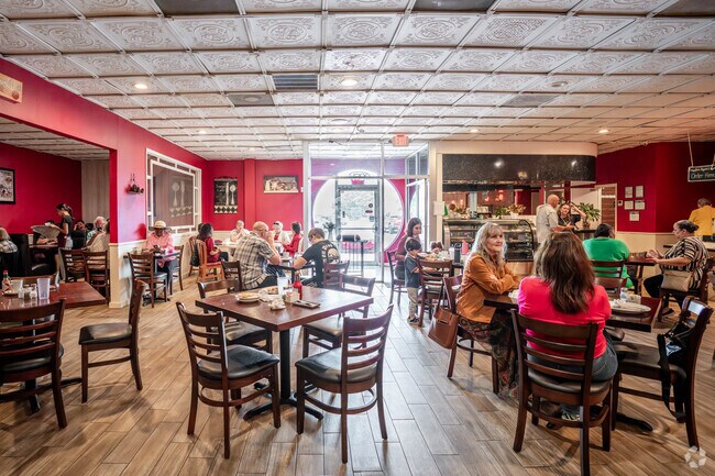 Bon Appetite Cafe is a locally owned favorite among residents of Nassau Bay.