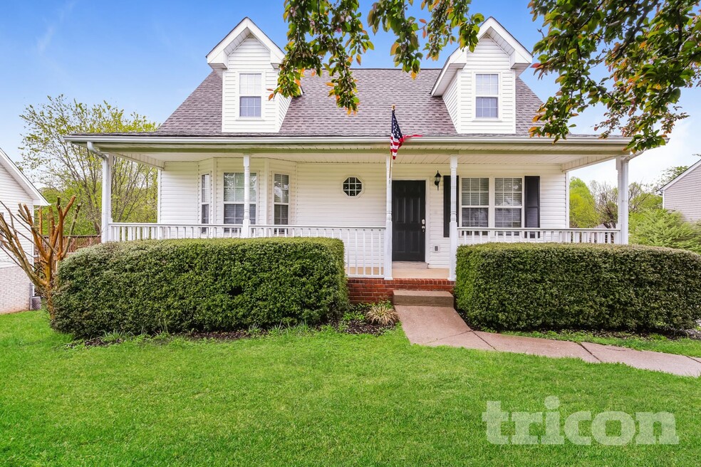 1013 Heather Dr, Goodlettsville, TN 37072 - photo 1