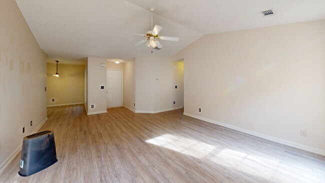 1109 Ravenwood Dr, Bethlehem, GA 30620 - photo 2