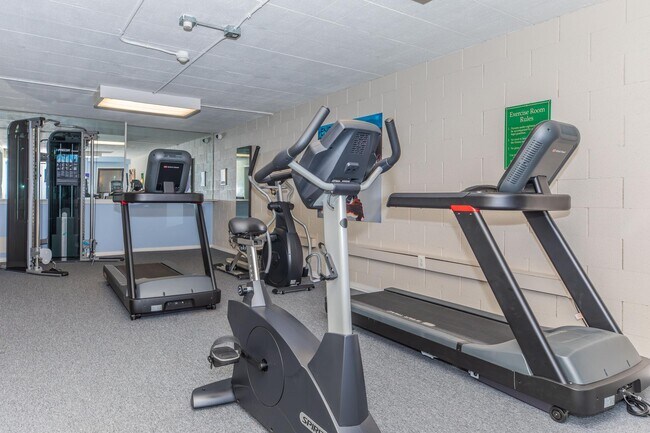 Sagamore Hills, Middletown, CT 06457 - photo 6