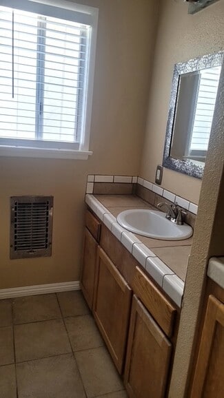 3656 W 113th St Unit 1 Bedroom in Inglewood, Inglewood, CA 90303