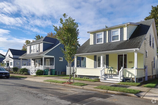 Bungelows are common homes in the Chatham Street area of Lynn.