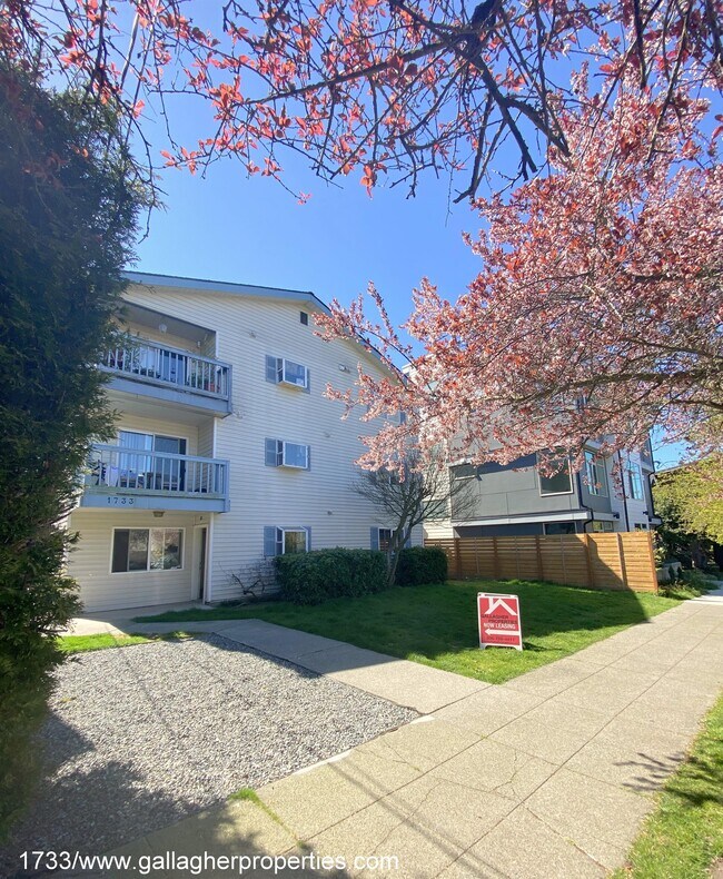 1733 NW 61st St, Seattle, WA 98107