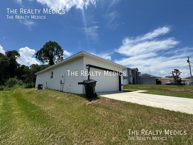 131 Inconnu Ct, Kissimmee, FL 34759 - photo 3