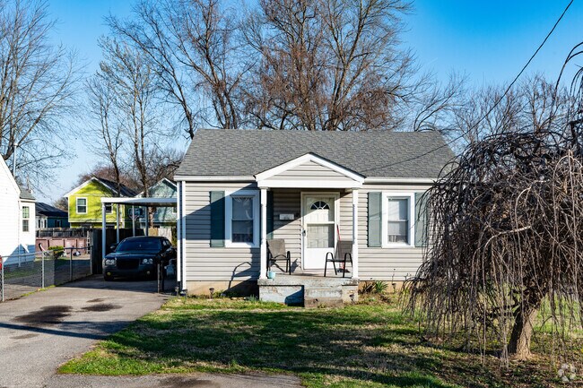 There are a variety of home styles in West Buechel.