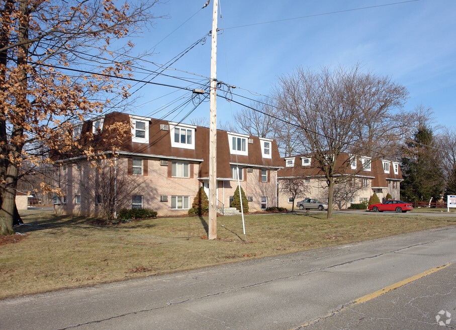 8250 Southern Blvd, Boardman, OH 44512 - photo 1