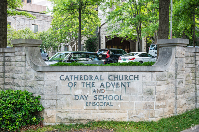 The phone number at Advent Episcopal School is (205) 252-2535.