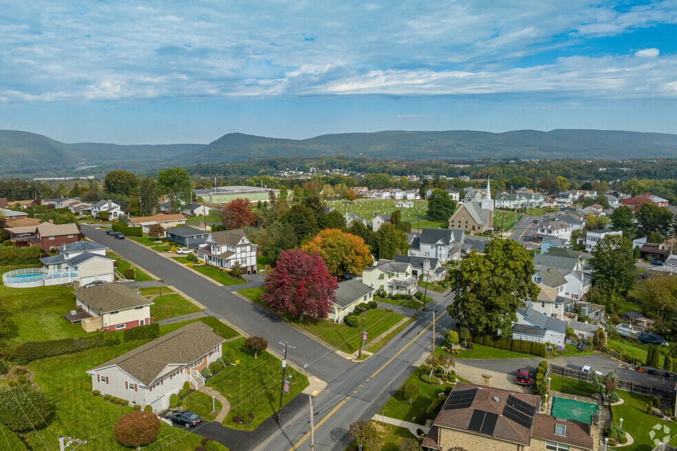 Final_Neighborhood_Hughestown_V1_122223