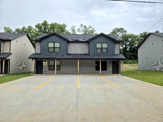 3116 Commerce St, Park Hills, MO 63601