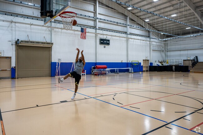 The Crestwood Recreation & Wellness Center has large basketball courts in Crestwood.