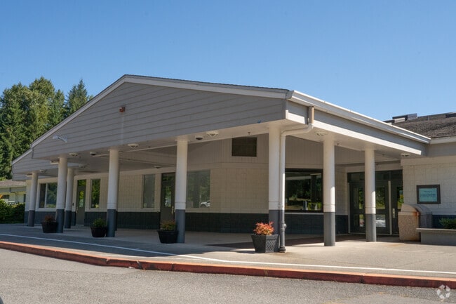 Discovery Elementary School is located in the Sammamish neighborhood.