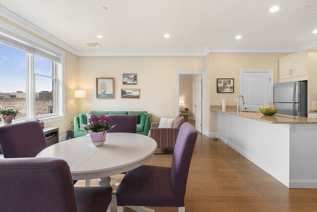 20 Englewood Ave unit 104, Brookline, MA 02445 - photo 5