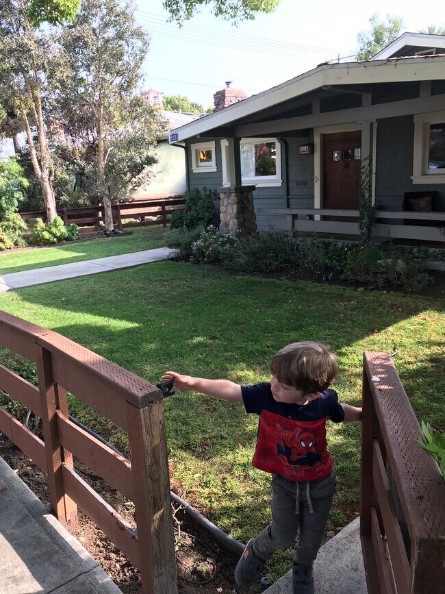 2331 Glyndon Ave, Venice, CA 90291