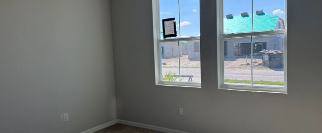 10172 Hidden Hammock Loop, Parrish, FL 34219 - photo 4