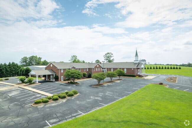 There is great parking at Mount Carmel Christian School.