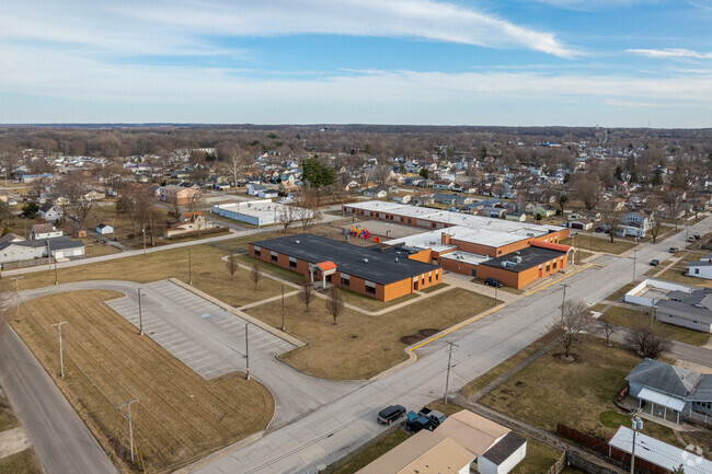 Elmwood Primary Learning Center has 421 students.