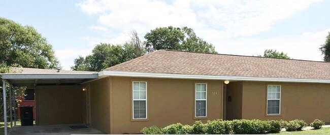 320 N 8th St unit 320 N 8th St, Nederland, TX 77627 - photo 2