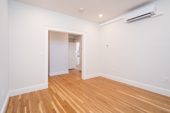 17 Forest St unit 18-3, Cambridge, MA 02140 - photo 5