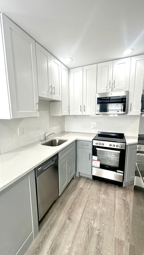 1214 W Rosemont Ave unit 1224-G, Chicago, IL 60660 - photo 3