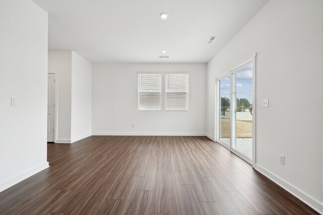 685 Cashion Rd unit 36581769, York, SC 29745 - photo 7