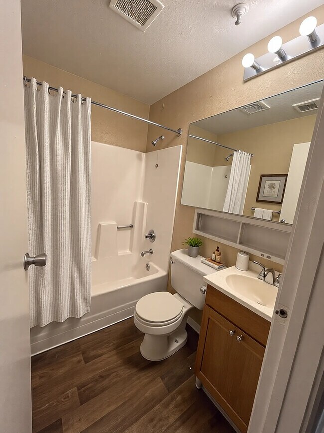 Towers on 19th, Phoenix, AZ 85029 - photo 3