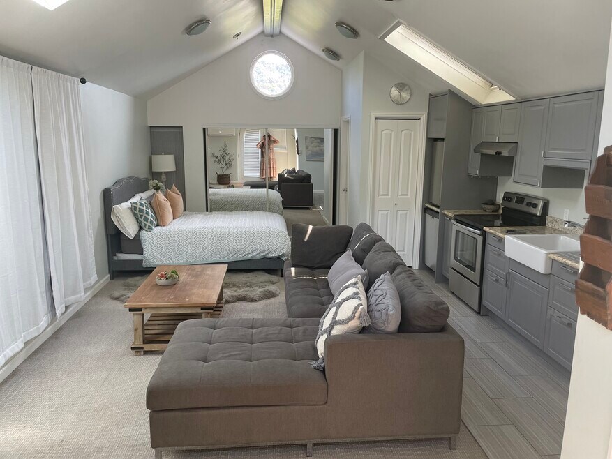 1715 Lincoln Ave unit Sudio, San Rafael, CA 94901 - photo 1