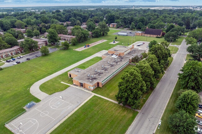 Greenwood Elementary School serves students in grades K-3.