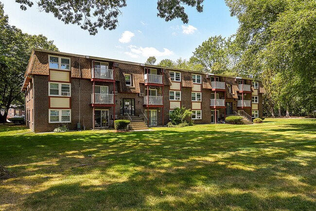 Spruce Knoll Community