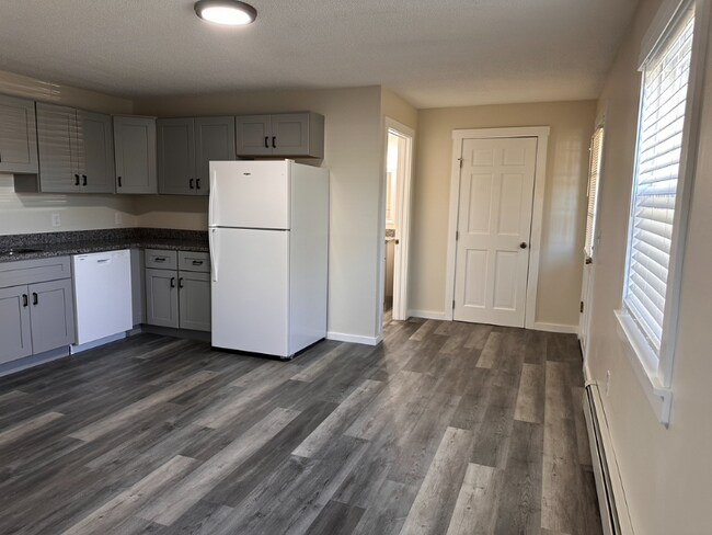 177 West St, West Hatfield, MA 01088 - photo 2