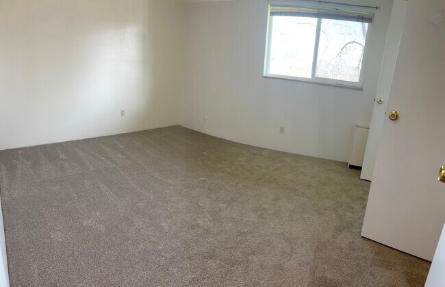 Large Bedroon