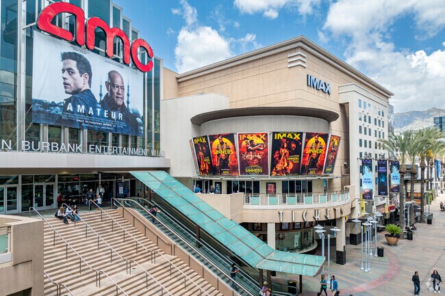 Enjoy the latest movie releases at the luxurious theaters of AMC in Downtown Burbank.