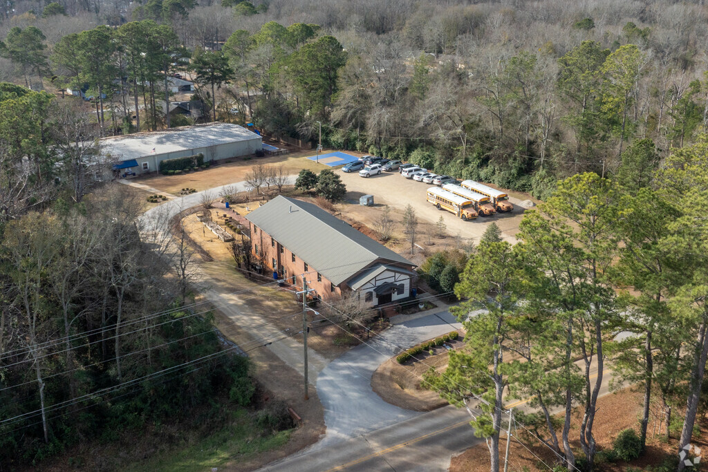 Auburn Classical Academy Inc. is a great place to learn.