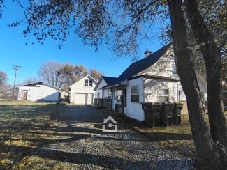 2208 Hendricks St Unit 3, Anderson, IN 46016