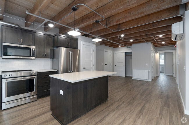 3BR, 2BA - 1,404SF - Dining Room