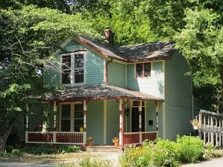 1627 New Hampshire St, Lawrence, KS 66044