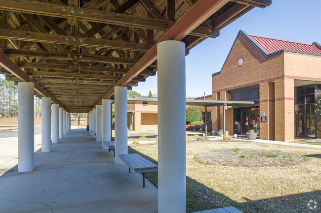 Griggs Road Elementary School covered walkway.