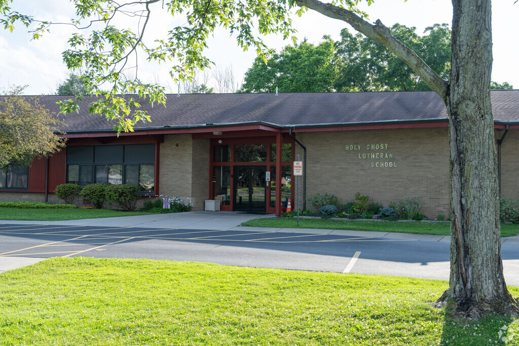 Holy Ghost Lutheran School has 148 students.