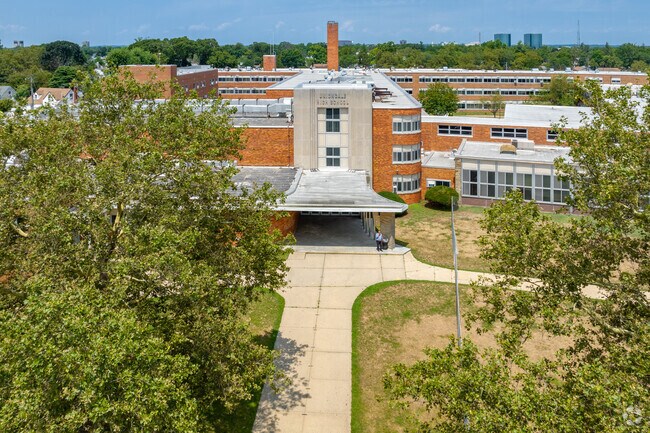 Uniondale High School challenges and encourages children to learn.