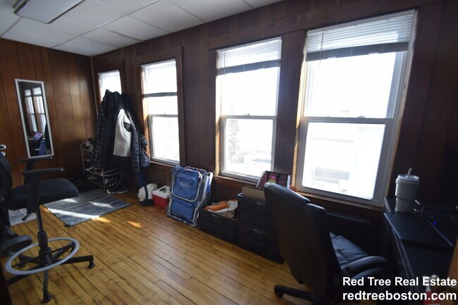 80 Carroll St unit 2, Chelsea, MA 02150 - photo 7